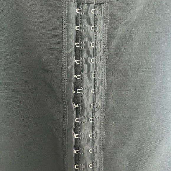 Faja Colombiana post op / BBL body shaper size medium in black - Picture 7 of 13